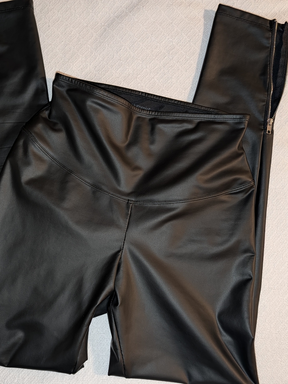High-Waist Black Faux Leather Leggings with Side Zip